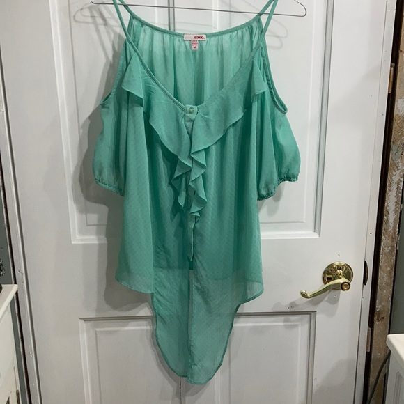 Cold Shoulder Ruffle/Button/Tie Front Top - Picture 2 of 6